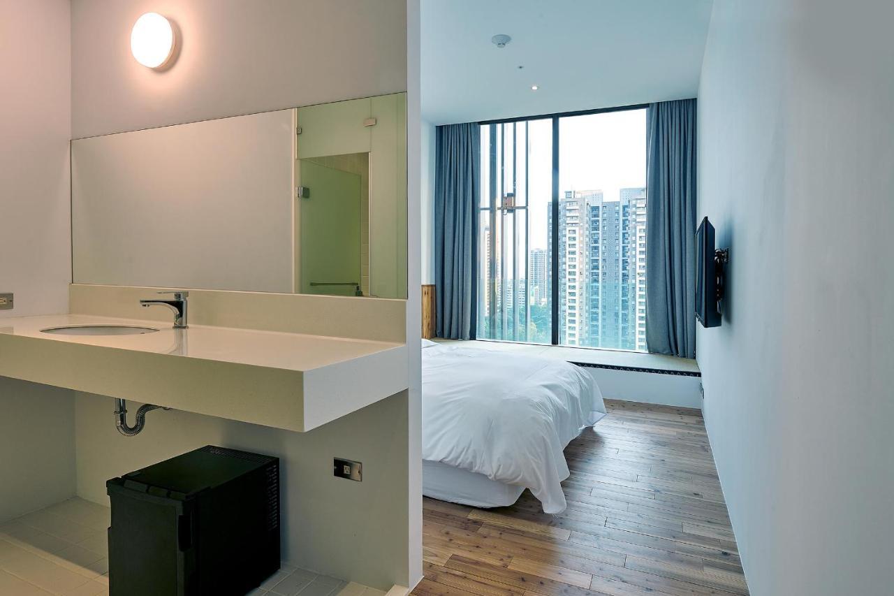 Star Hostel Taichung Parklane Экстерьер фото