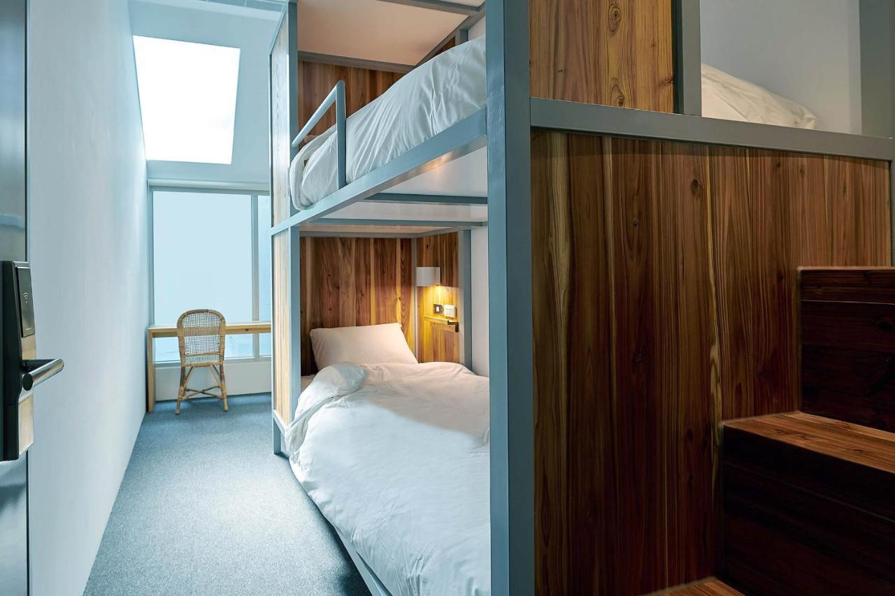 Star Hostel Taichung Parklane Экстерьер фото