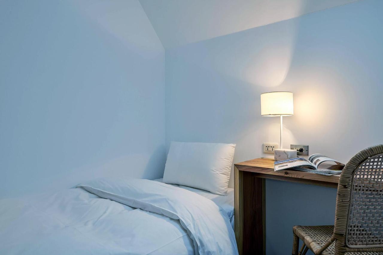 Star Hostel Taichung Parklane Экстерьер фото