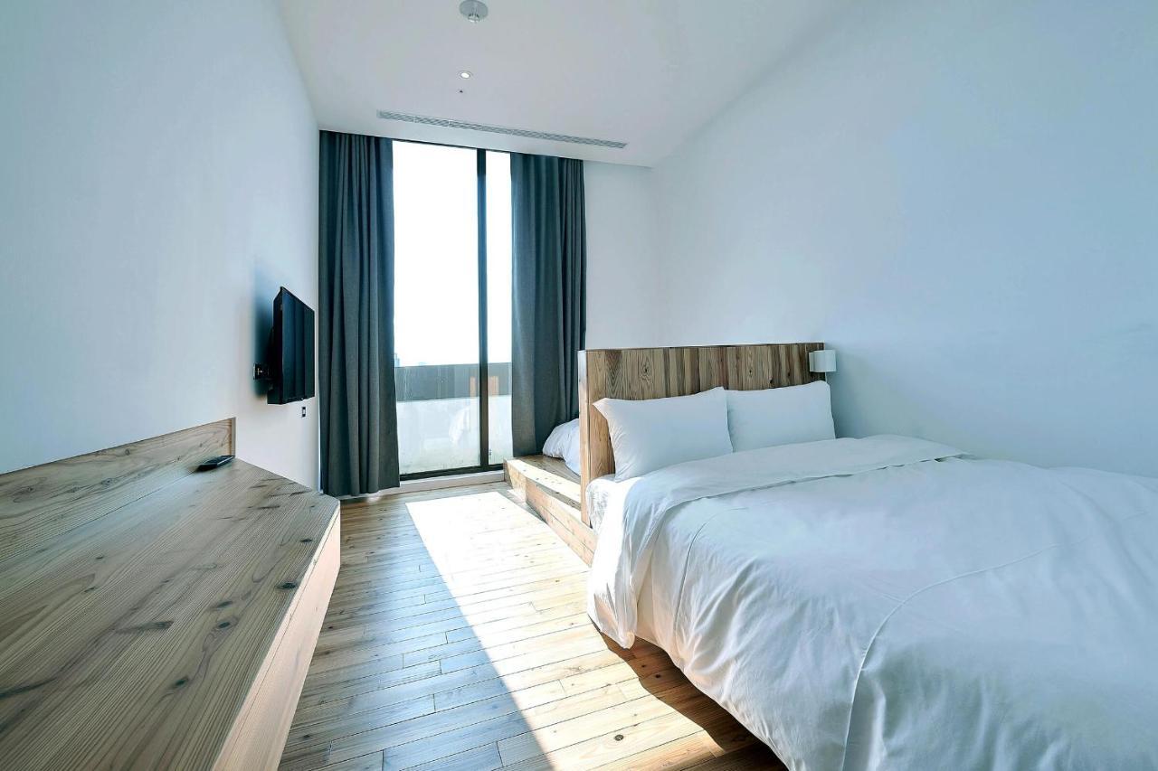 Star Hostel Taichung Parklane Экстерьер фото